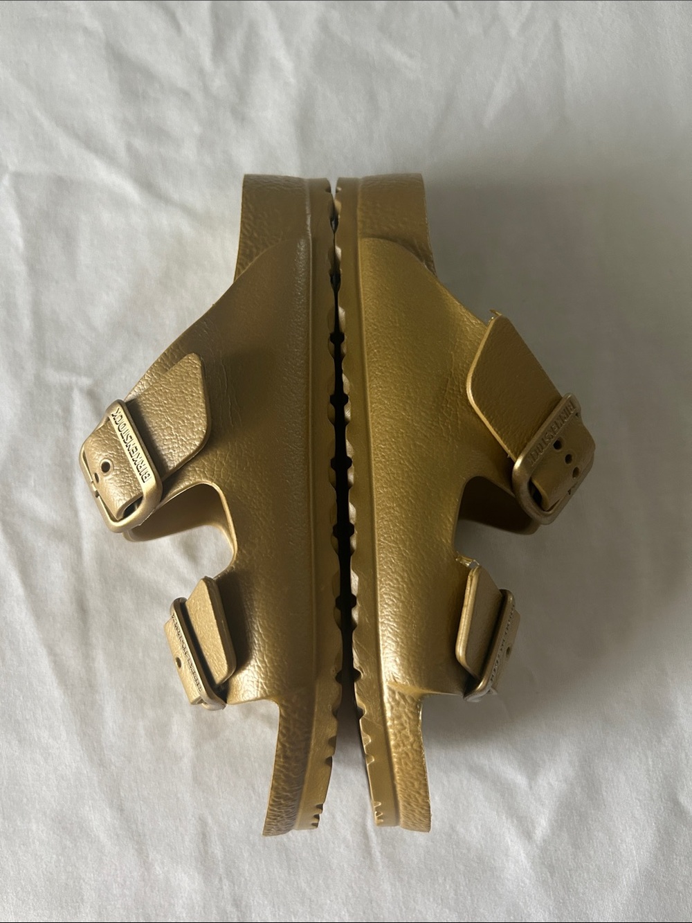 Birkenstock Kids Arizona Sandals in Metallic Gold - Picture 7 of 12